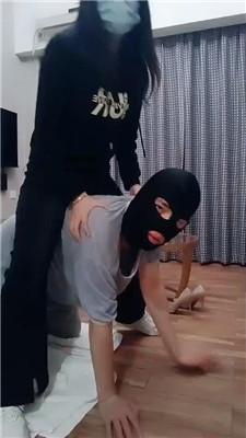 【网盘】【2024-11-26】【奇了怪了】高跟全体重踩踏/骑马/小白鞋白袜气味辱 bf46666