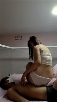 【网盘】【2024-11-26】【高兴儿】性感女神舔乳咬乳 JS241106-24