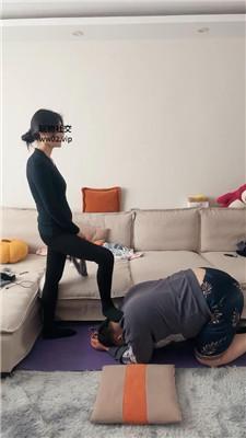 【网盘】【2024-11-26】【埋汰】骑马鞭打/黑丝脚踩虐 bf46702