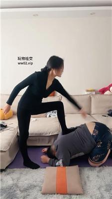 【网盘】【2024-11-26】【埋汰】骑马鞭打/黑丝脚踩虐 bf46702