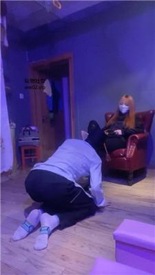 【网盘】【2024-11-28】【魔鬼天使】跪舔脏长靴/鞭打踩踏【双视角版】JS241110-8