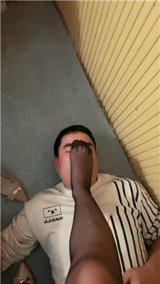 【网盘】【2024-11-28】【刘二狗】素人技师黑丝高跟踩虐 JS241110-21