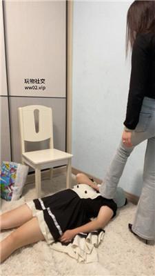 【网盘】【2024-11-28】【小凤梨】内裤套头玩虐贱母畜 bf46856