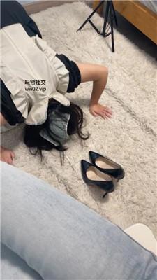 【网盘】【2024-11-28】【小凤梨】内裤套头玩虐贱母畜 bf46856