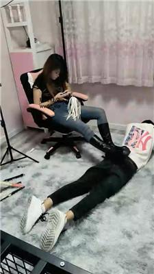 【网盘】【2024-11-28】【苏苏】双S-骑马狗爬/sp鞭打/舔脏鞋 bf49940