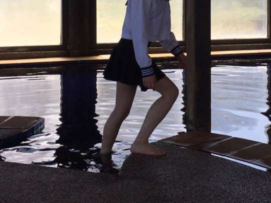 【网盘】最强女m强势回归：校服女孩完整版