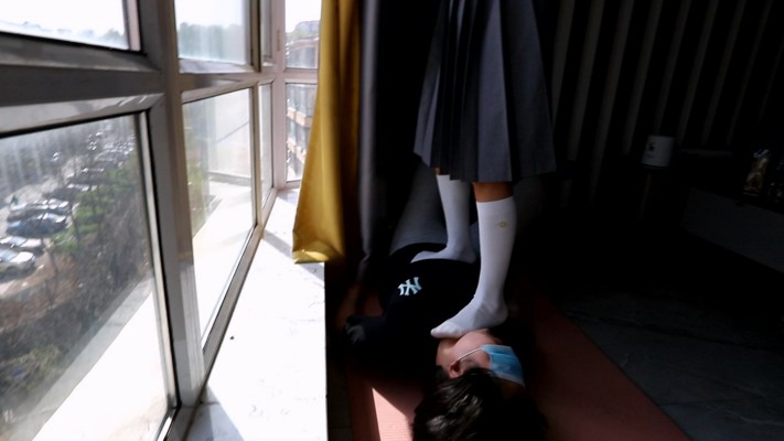 【网盘】【惑心】JK踩踏跺肚子