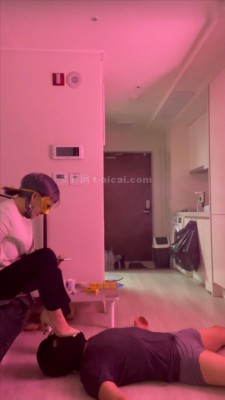 【网盘】【韩国精品视频】59部韩国KTV公主臭丝袜脚踹头跺脸暴力踩踏闻舔脚喂食合集 bf21774