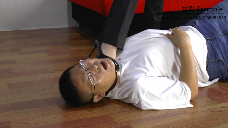 【网盘】玥婷老师踩死小偷