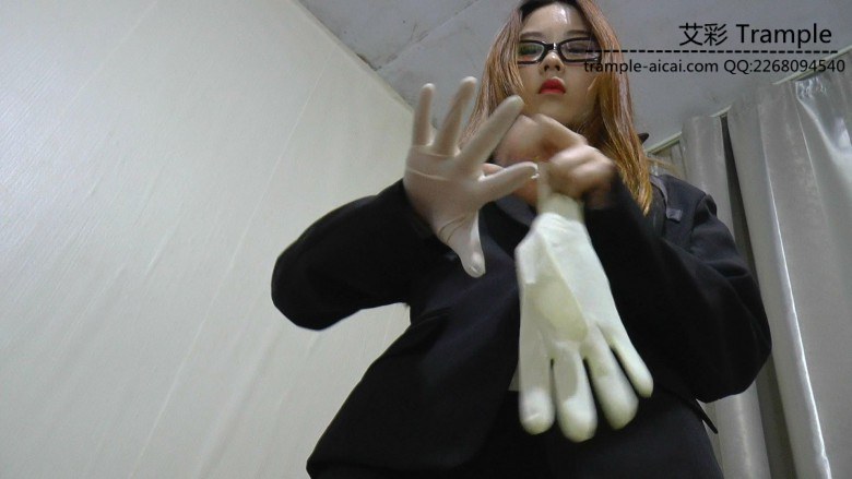 【网盘】玥婷老师踩死小偷