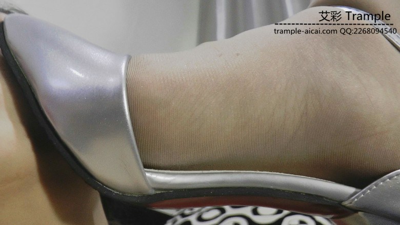 【网盘】【PSLZ】女女-温妮旗袍高跟虐踩女奴