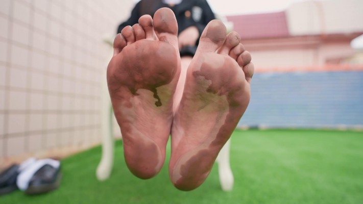 【网盘】『奴隶岛』〔Magic︱Mirror 魔镜少女〕—脚底的泥巴给我舔干净！ MM-220306