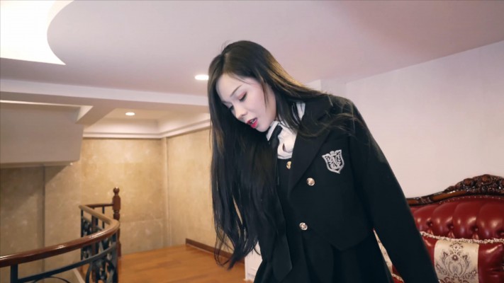 【网盘】〔Magic︱Mirror 魔镜少女〕—星奈长靴暴踩跟踪狂 MM-230424