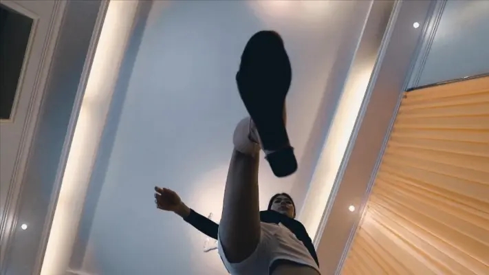 【网盘】〖H.P.L栖心之栈〗—芷晴腿踢格斗