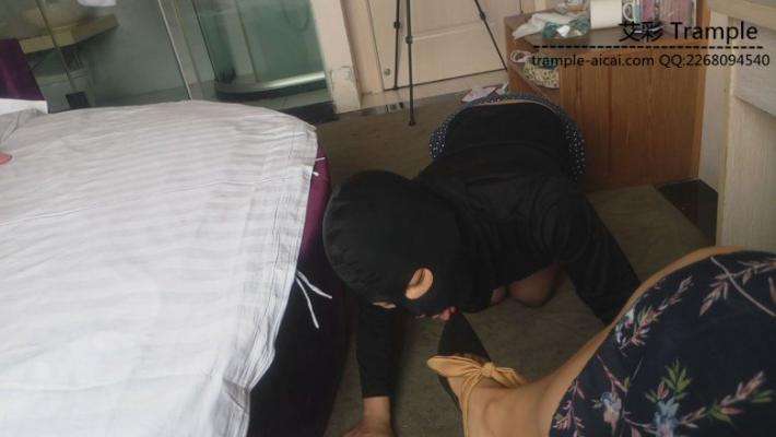 【网盘】悦悦小主调教黑丝小狗奴