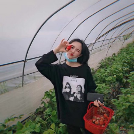 【网盘】舞蹈演员晓晓的黑丝肉丝诱惑踩踏