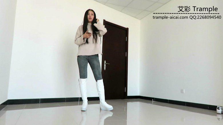 【网盘】天依女主骑乘贱狗，骑马骑脖子！