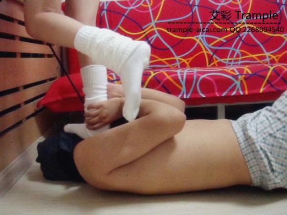 【网盘】堆堆袜暴力调教合集-43分钟