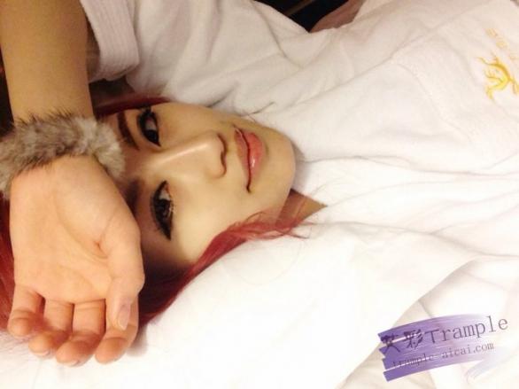 【网盘】黑冰S 黑丝高跟踩碎卷子欺负书呆子