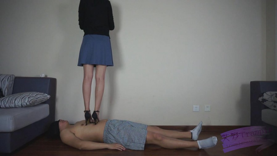 【网盘】韩国女生第一次玩踩踏-漂亮的高跟