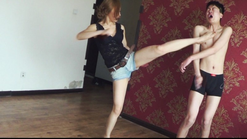 【网盘】黑冰女神高位踢瘦靶子