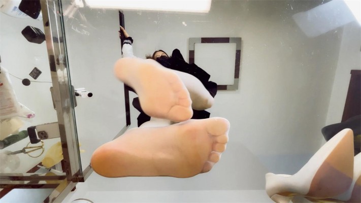 【网盘】【婧児小主】女学妹晓G把我缩小了 GTS 玻璃足底丝袜棉袜POV YC-220601-4