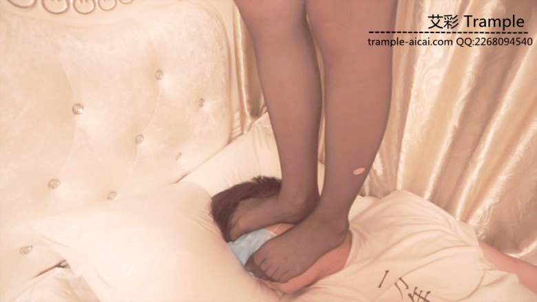 【网盘】新人歆凝暴跳踩头踢裆