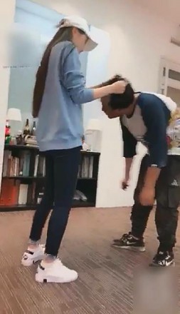 【网盘】【VIVI】调教装修工人