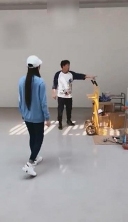 【网盘】【VIVI】调教装修工人