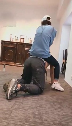 【网盘】【VIVI】调教装修工人