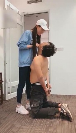 【网盘】【VIVI】调教装修工人