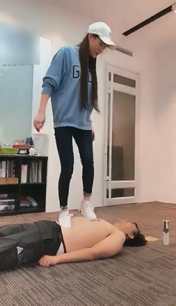 【网盘】【VIVI】调教装修工人