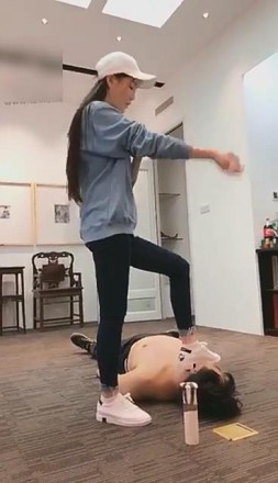 【网盘】【VIVI】调教装修工人