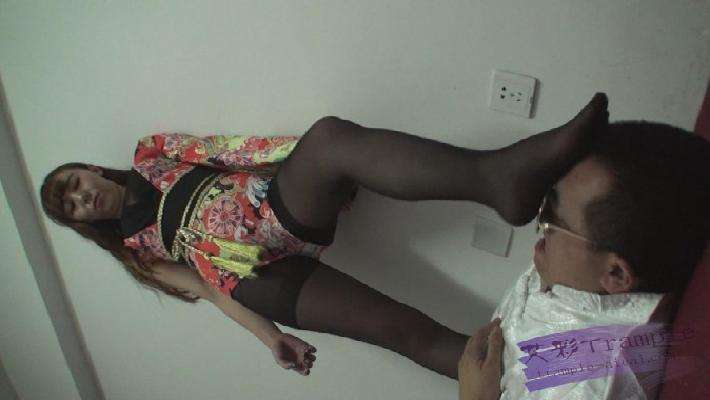 【网盘】女杀手虐杀黑帮老大