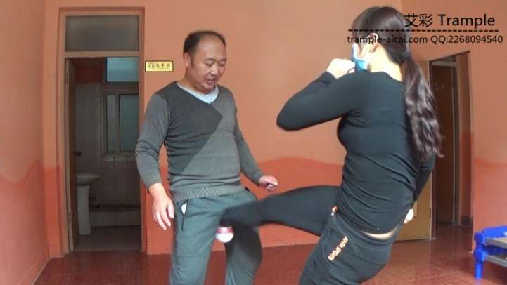 【网盘】跆拳道女教练防身术演练