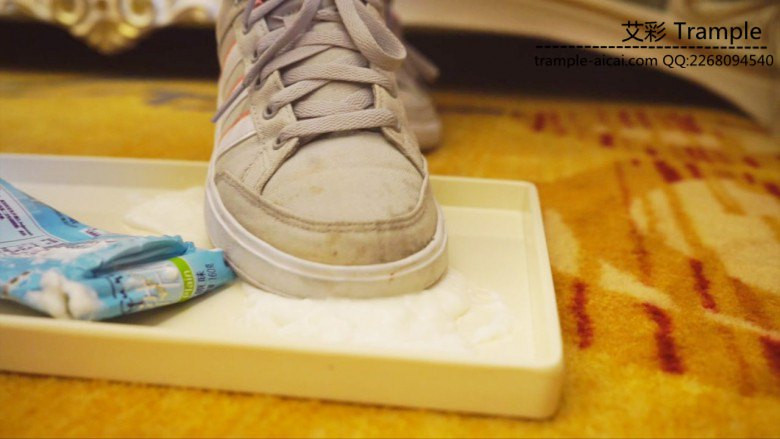【网盘】希雨运动鞋船袜裸足喂食