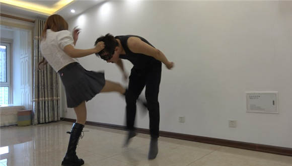 【网盘】【冷柔】大头皮靴凶狠暴力踢裆