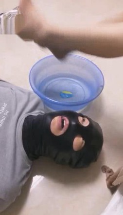 【网盘】【冷柔s】高跟玉足口水水果盛宴羞辱两王八