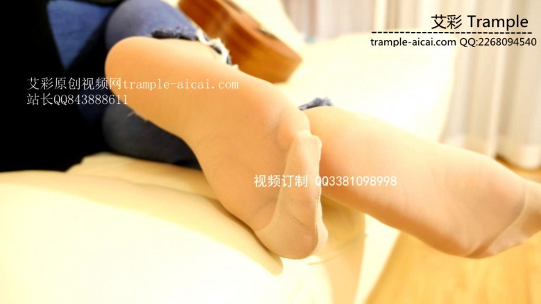 【网盘】才女小主的短丝袜