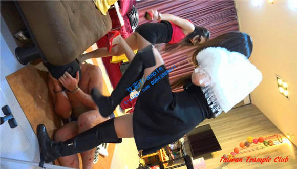 【网盘】血地狱－双女神超残忍狠跺暴踹