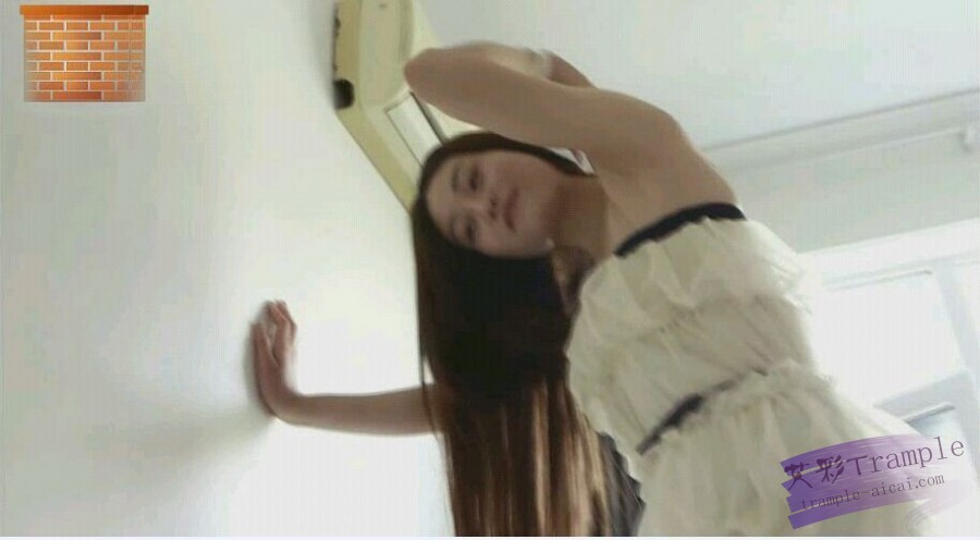 【网盘】超级性感清纯大美女踩踏骑坐小美女G-NV-182