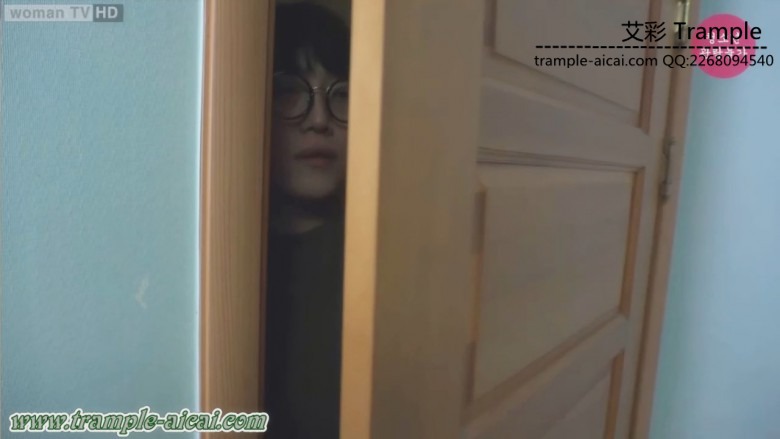 【网盘】HAN-206 纹身美女被变态哥哥舔裸足