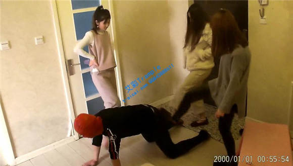 【网盘】三不良少女初次圈踢群踩