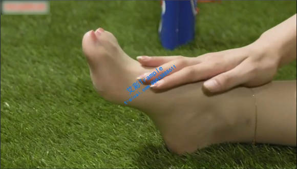 【网盘】清纯萝莉小姐姐-丝袜美足秀