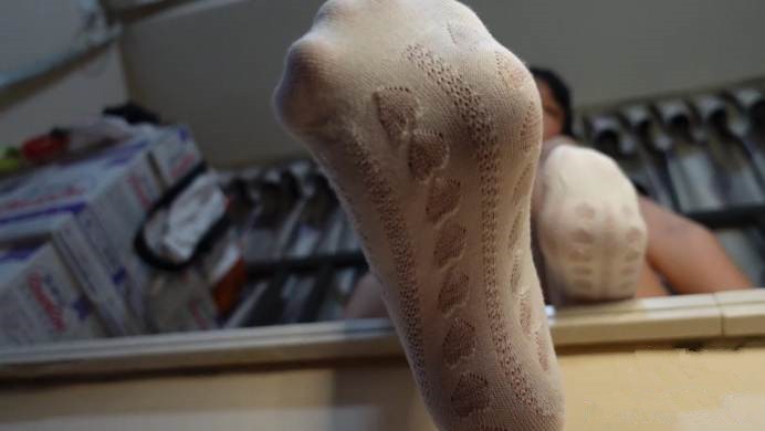 【网盘】【Haruka瑶酱】极致脏鞋臭袜pov巨人视觉惩罚男同学