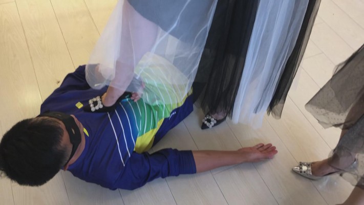 【网盘】双美女S美裙靓鞋无情踩踏调教 YC-220112-9