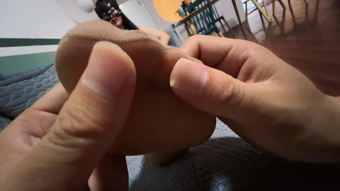 【网盘】珂玥女神沉浸式训狗-高颜值女S丝袜高跟踩踏调教，闻丝袜脚舔鞋底羞辱 YC-220614-6