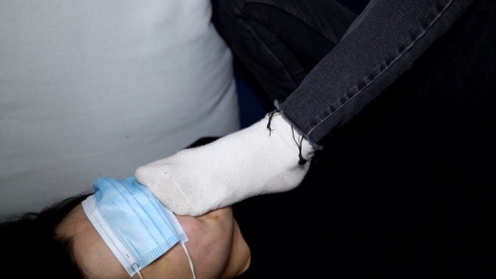 【网盘】【惑心】牛仔裤坐脸臭白袜窒息