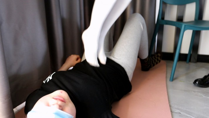 【网盘】【惑心】JK踩踏跺肚子