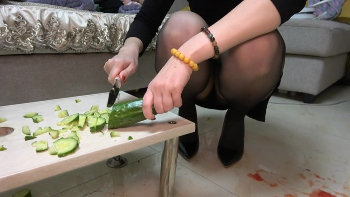 【网盘】【彼岸花】追求者变成水果蔬菜被暴踩暴剁 YC-230615-9